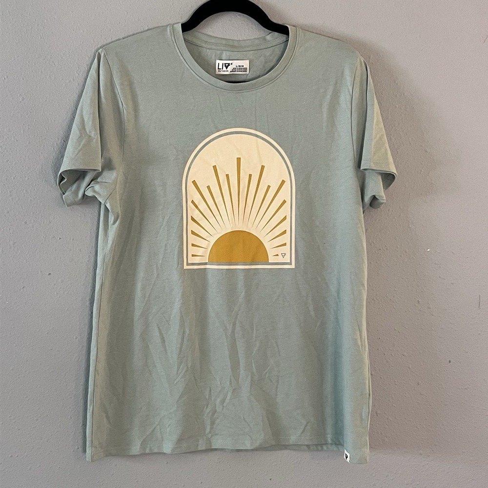 LIV Outdoor T Shirt Sage Green Sun Graphic Boho Casual Tee Women's L